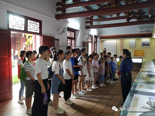 参观学习红宫.jpg