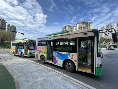 儿童友好主题公交车.png